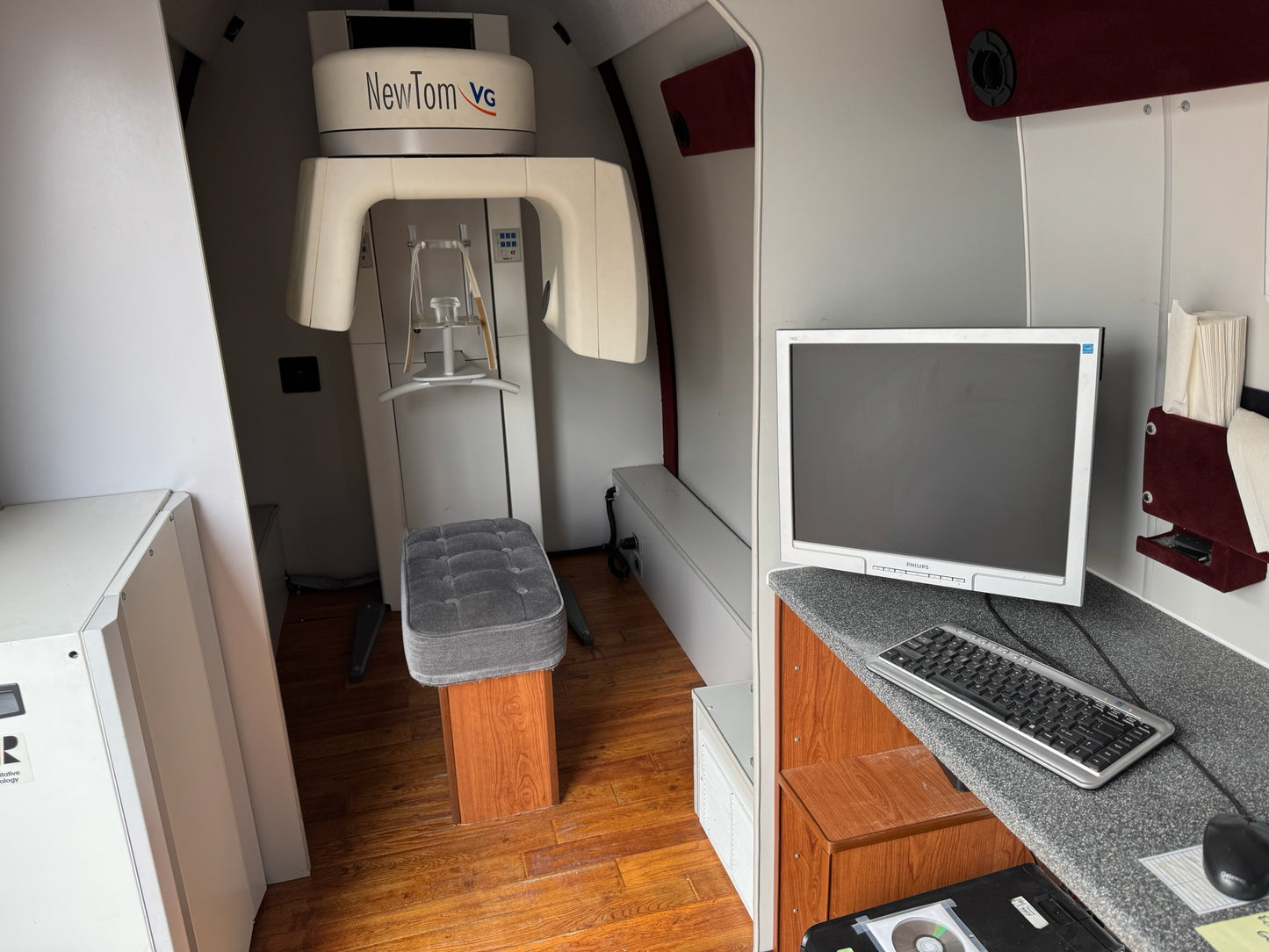 Sprinter 2500 Cargo Van fitted with NewTom VG Pan + CBCT